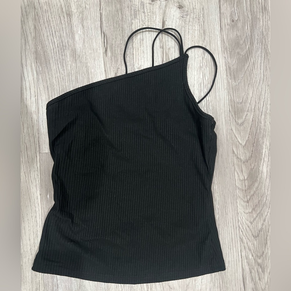 Black ribbed top